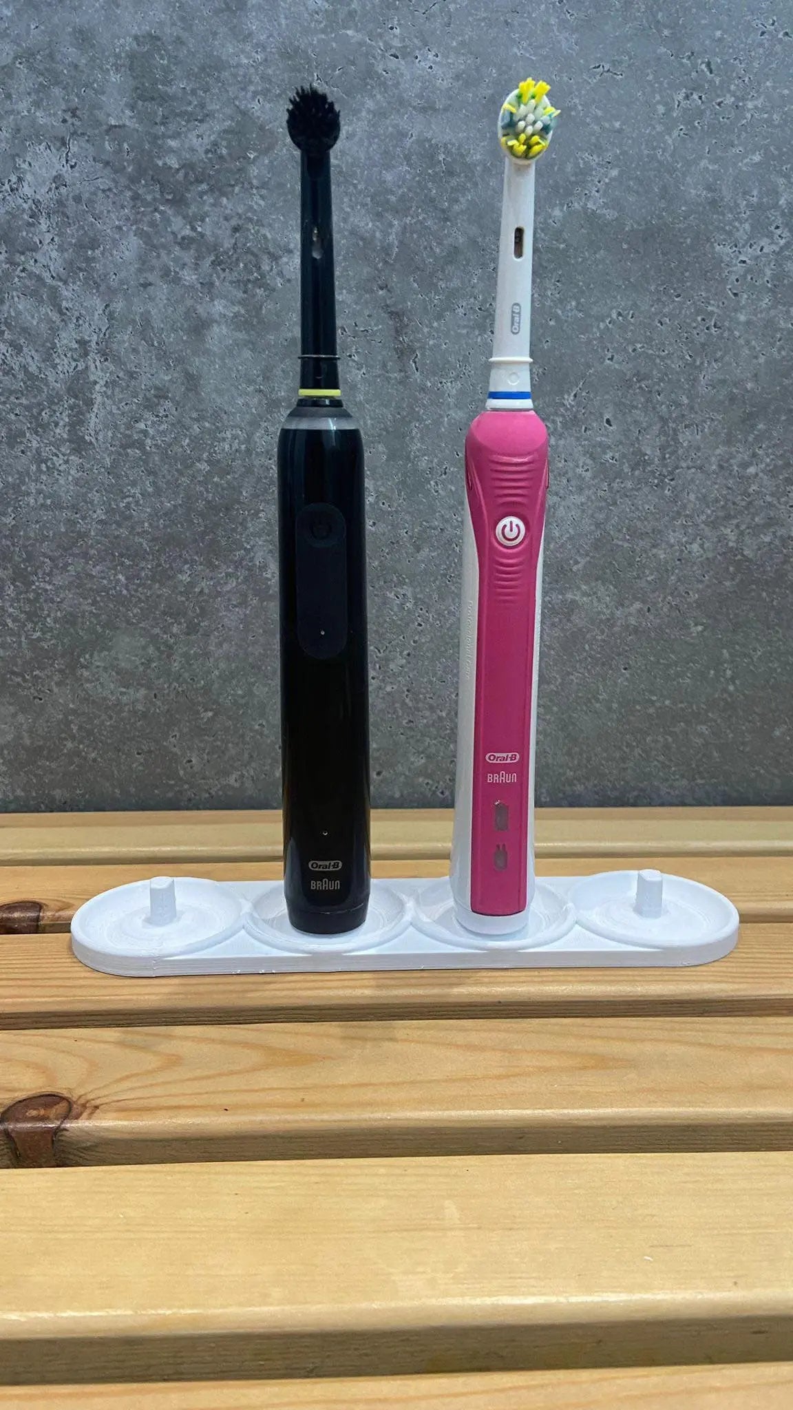 Oral - B Electric Toothbrush Stand with Drip Tray Holder - Blubber Cove