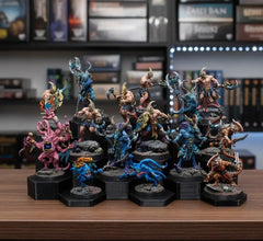 WarSplay Classic 17-slot army display stand for painted tabletop miniatures on 25-32mm bases